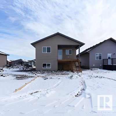 4428 74 St, House other with 2 bedrooms, 2 bathrooms and null parking in Camrose AB | Image 2