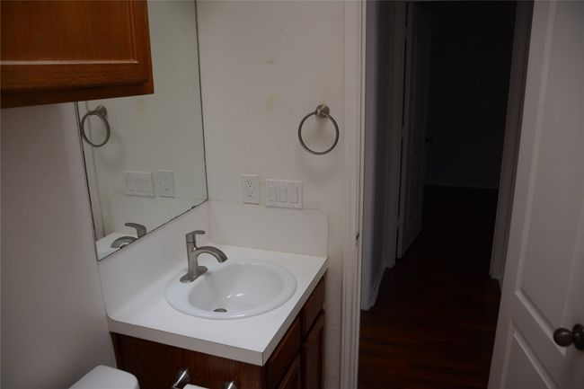 Full Bathroom | Image 9