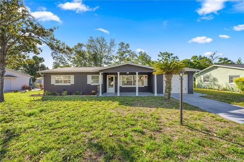 97 S Davis St, Beverly Hills, FL, 34465-4143 | Card Image