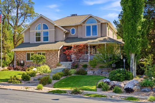 720 E Center St, Bountiful, UT, 84010-3746 | Card Image