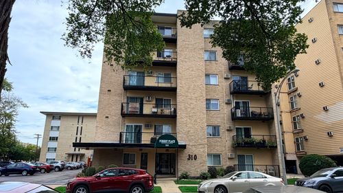 apt-307-310 Lathrop Ave, Forest Park, IL, 60130-1460 | Card Image