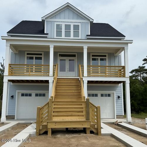 541 E Great Egret Way, Beaufort, NC, 28516-2489 | Card Image