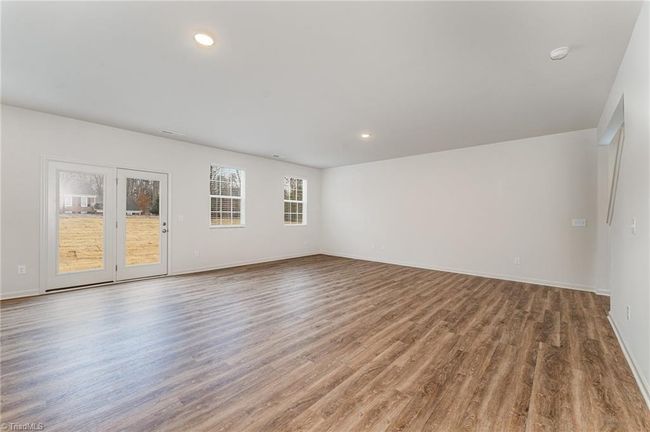 5906 Crossview Dr, House other with 3 bedrooms, 3 bathrooms and null parking in Kernersville NC | Image 4