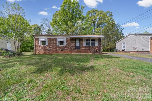 661 Kilborne Dr, Gastonia, NC, 28052-1018 | Card Image