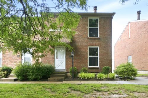 1437 Ticonderoga Ct, Beavercreek, OH, 45434-6944 | Card Image