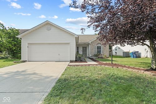 12225 Outside Trail Ct, Noblesville, IN, 46060-8050 | Card Image