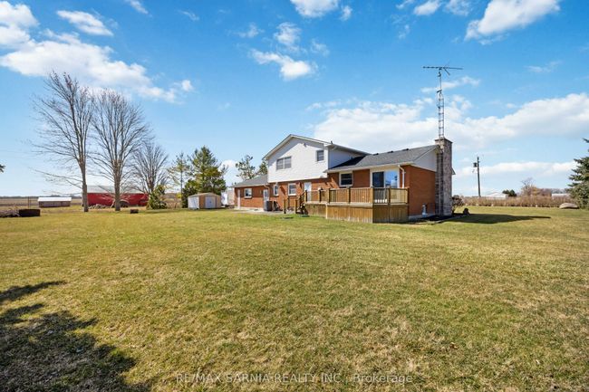 4186 Fairweather Rd, House other with 4 bedrooms, 2 bathrooms and 6 parking in Petrolia ON | Image 36
