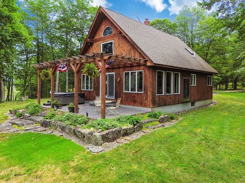 691 Middle Road, Dresden, ME, 04342 | Card Image