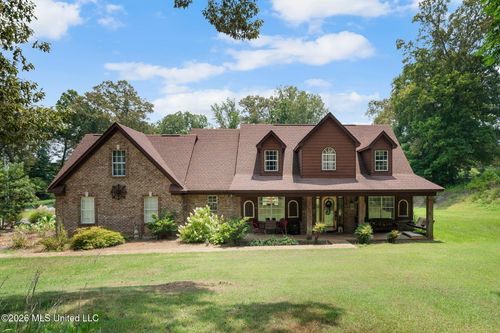 6193 Nesbit Rd, Lake Cormorant, MS, 38641-6102 | Card Image