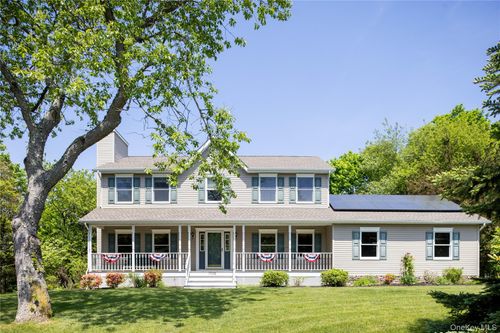 1705 Kerwin Blvd, Greenport, NY, 11944-2751 | Card Image