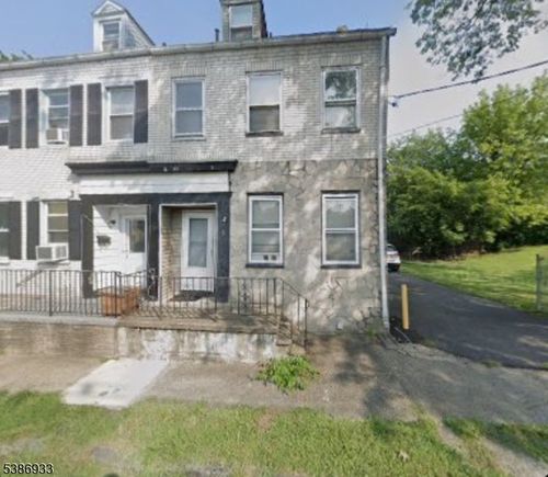 8 Hanover St, Phillipsburg, NJ, 08865-2804 | Card Image