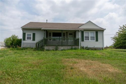 1452 E 250th Rd, Lecompton, KS, 66050-4082 | Card Image