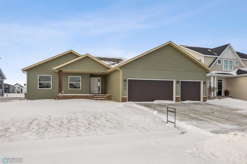 8829 Meadowlark Pkwy, Horace, ND, 58047-3703 | Card Image