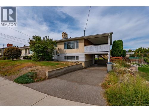 650 Richmond Ave, Kamloops, BC, V2B1T6 | Card Image