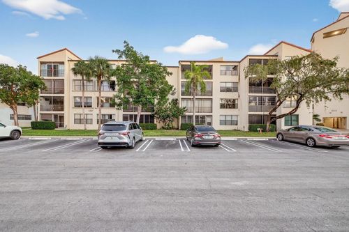 405-2312 S Cypress Bend Dr, Pompano Beach, FL, 33069-5642 | Card Image
