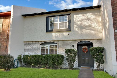 8868 Kempwood Dr, Houston, TX, 77080-4102 | Card Image