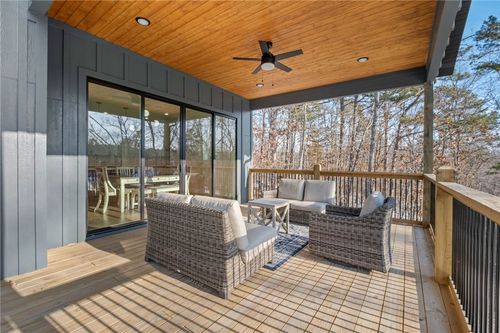 2 Helmsley Cir, Bella Vista, AR, 72715-1521 | Card Image