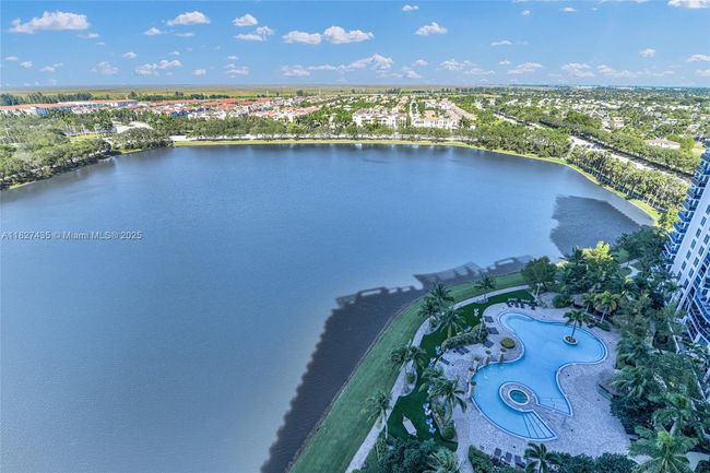 APT-1903S - 2681 N Flamingo Rd, Condo with 2 bedrooms, 2 bathrooms and null parking in Sunrise FL | Image 16