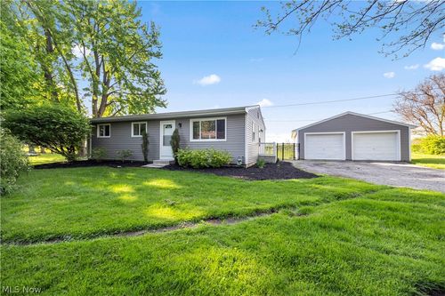 216 Walnut St, Castalia, OH, 44824-9532 | Card Image