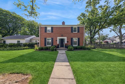 2430 Covert Rd, Glenview, IL, 60025-4802 | Card Image