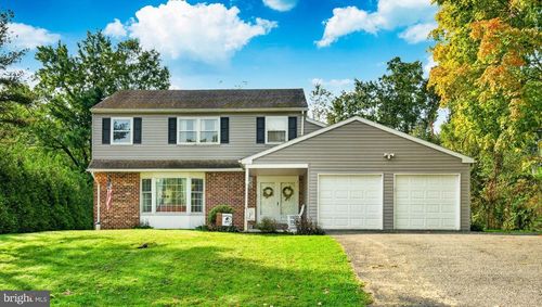 63 Lark Ln, GILBERTSVILLE, PA, 19525-9246 | Card Image