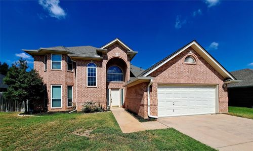 9113 Trail Wood Dr, North Richland Hills, TX, 76182-3715 | Card Image
