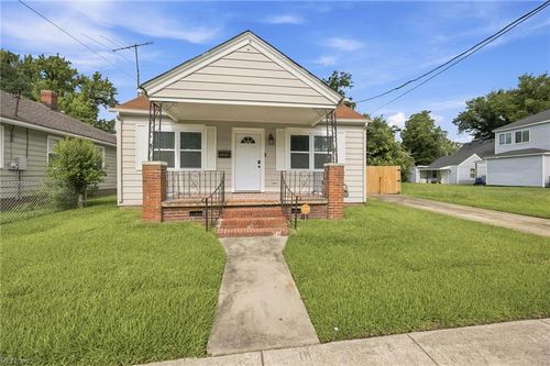 1714 Richmond Ave, Portsmouth, VA, 23704-4442 | Card Image