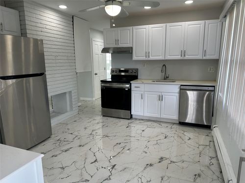 173 Bloomingdale Rd, Levittown, NY, 11756-5117 | Card Image