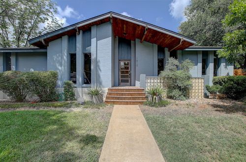 1610 Pecan St, Georgetown, TX, 78626-7318 | Card Image