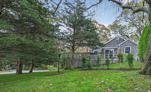 3748 Noyack Rd, Sag Harbor, NY, 11963-2834 | Card Image