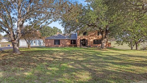 501 Rudeloff Rd, Seguin, TX, 78155-9450 | Card Image