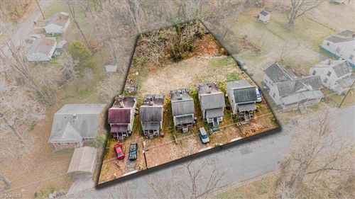 329 N Washington Ave, Reidsville, NC, 27320-2745 | Card Image