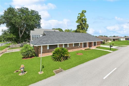 4601 7th St, Marrero, LA, 70072-1912 | Card Image