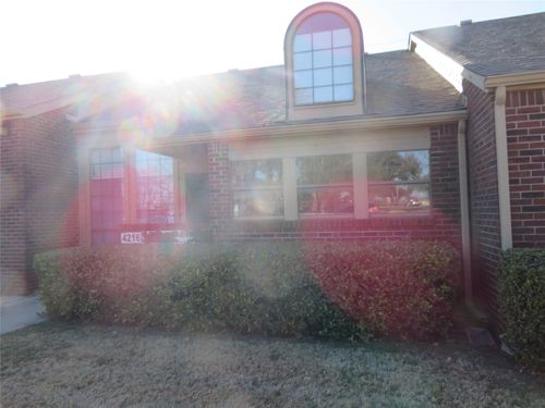 4216 N Interstate 35, Denton, TX, 76207-3441 | Card Image