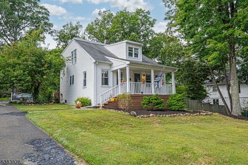 675 Plainfield Ave, Berkeley Heights, NJ, 07922-2449 | Card Image