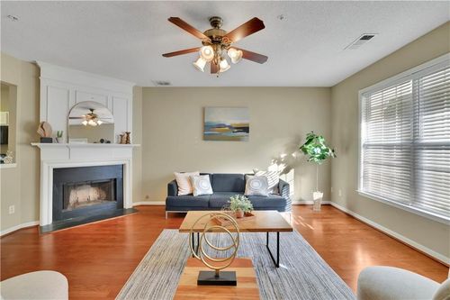 2040 Whitestone Pl, Alpharetta, GA, 30005-6424 | Card Image