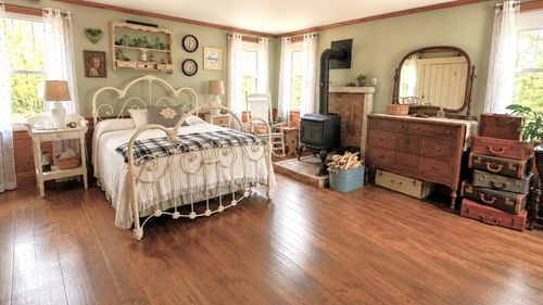 1329 Newfane Road, Wardsboro, VT, 05355 | Card Image