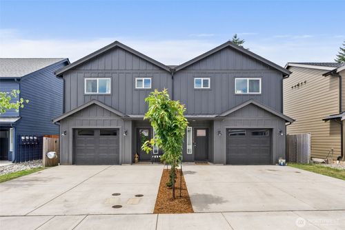 a-1007 Peach Rd, Winlock, WA, 98596-8935 | Card Image