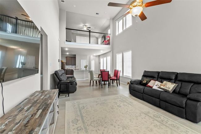 2739 Meadow View Ln, House other with 5 bedrooms, 4 bathrooms and 2 parking in Conroe TX | Image 10