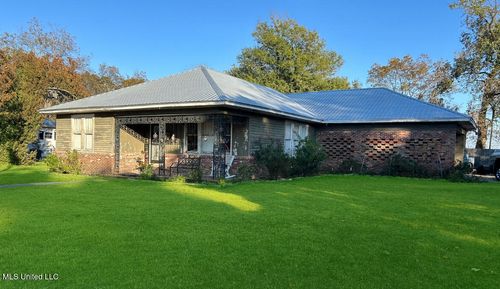 142 W Park St, Duncan, MS, 38740 | Card Image