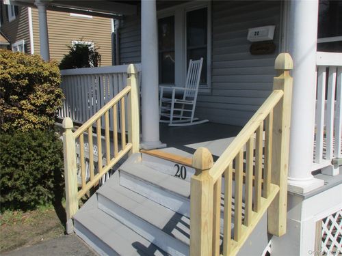 20 Neversink Ave, Port Jervis, NY, 12771-1724 | Card Image