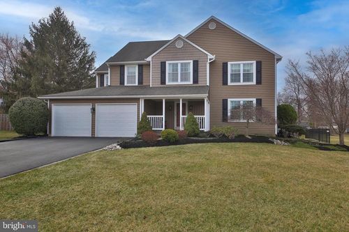 367 Merion Pl, NEWTOWN, PA, 18940-1641 | Card Image