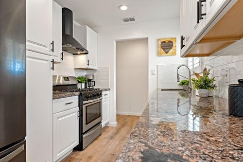 8311 Central Ave, Orangevale, CA, 95662-3222 | Card Image