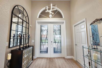 Foyer | Image 3