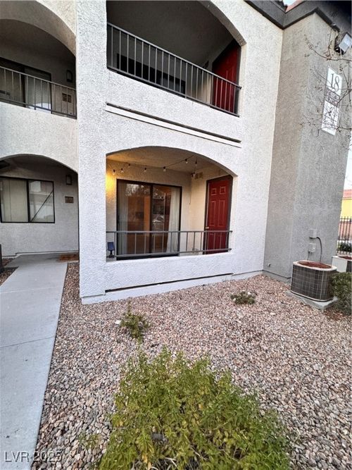 unit-1812-950 Seven Hills Dr, Henderson, NV, 89052-4308 | Card Image