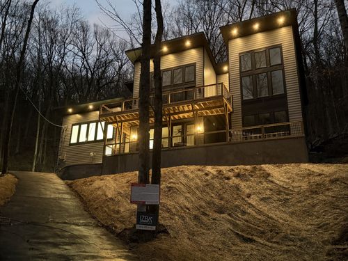 190 Cove St, Goodlettsville, TN, 37072-9200 | Card Image