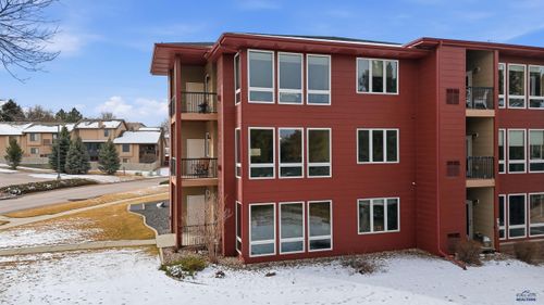4027 Fairway Hills Dr, Rapid City, SD, 57702-5391 | Card Image