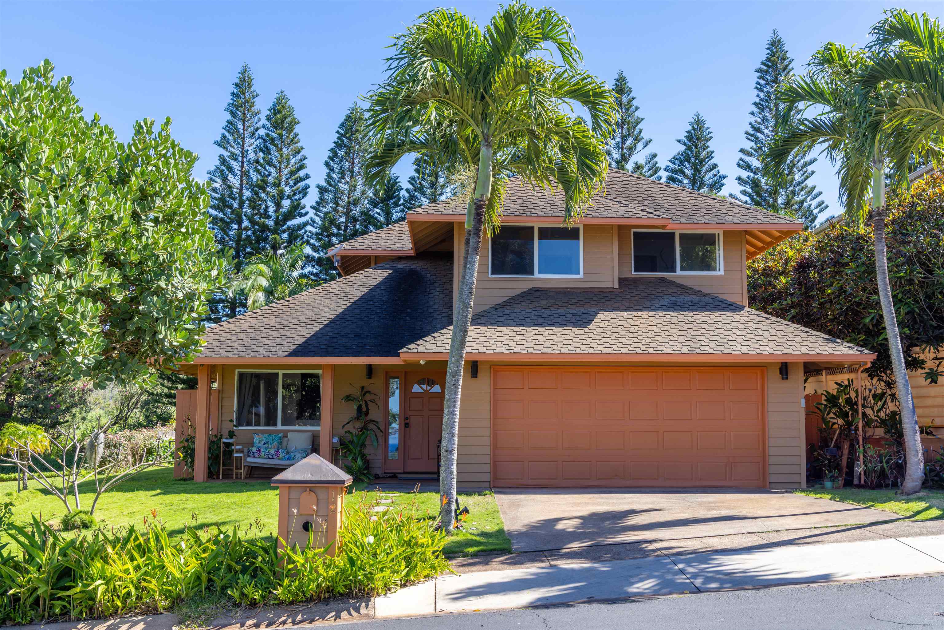 Kahana Ridge Dr, Lahaina, HI 96761