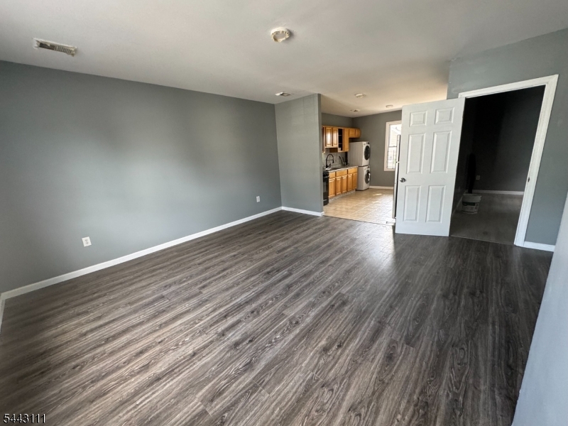 Residential Lease in Paterson City 3