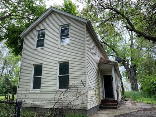 8018 Platt Avenue, Cleveland, OH, 44104 | Card Image